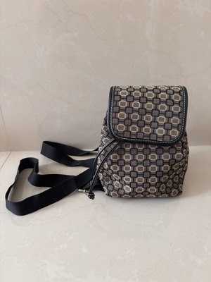 Nine West backpack like new, black and beige