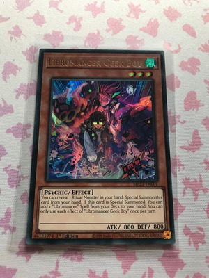 Yugioh καρτα Libromancer Geek Boy Ultra Rare 1st edition καινούργιο