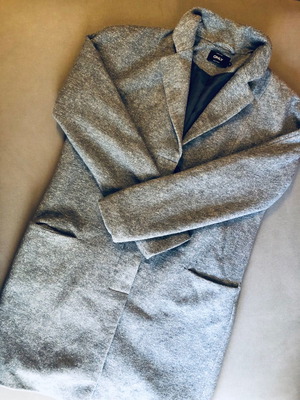 Only gray jacket like new, size S