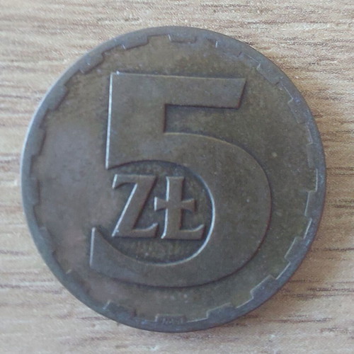 Poland 5 Zlotych 1976 coin used, brass