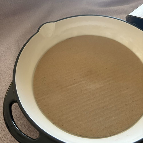 Cast Iron Pan 25cm with Porcelain Coating and Handles new