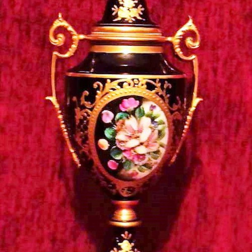 Enameled amphora with bronze like new