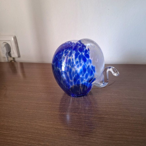 Crystal Art Glass elephant like new, size 16x12, dark purple
