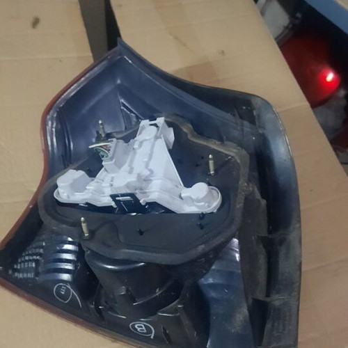 Toyota Corolla right tail light facelift used for 2002-2006
