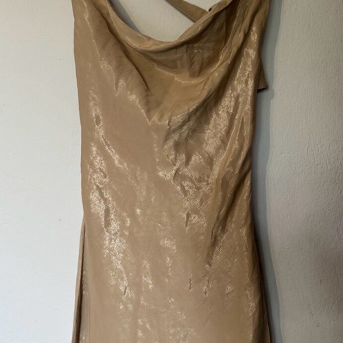 Zara dress beige-gold with open back new