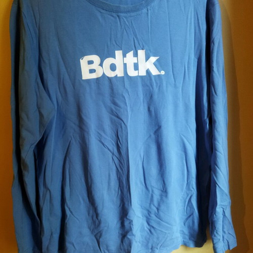 Long-sleeve cotton blue shirt like new, age 14