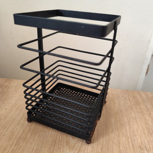 Metal organizer used, black color