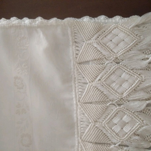 Handmade handwoven tzevres new