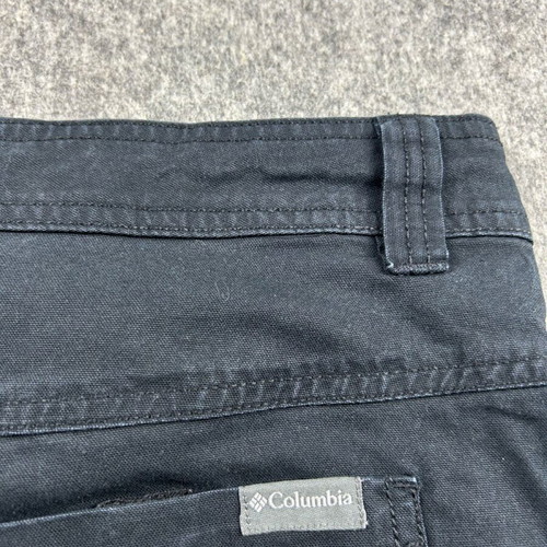 Columbia Men's Chino Shorts Used Size 34 L Black