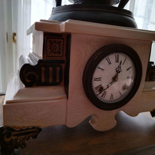 Vintage table clock like new, unique Spanish