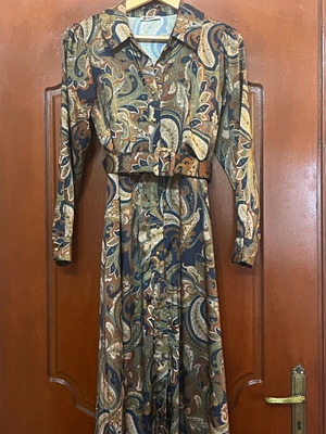 Maxi dress Open like new, size M, multicolor with paisley