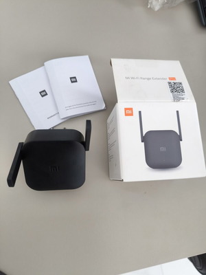 Xiaomi Mi WiFi Range Extender Pro like new