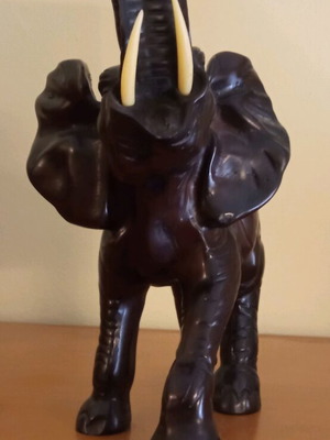 Decorative elephant like new