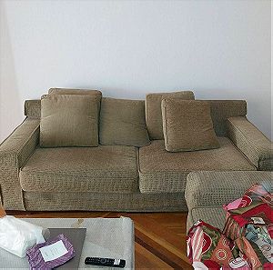 Τριθέσιος καναπές σε λαδί χρώμα