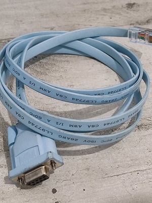 Cisco DB-9 to RJ45 cable used (1.8m)