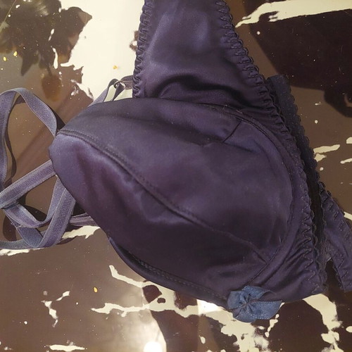 Bra blue size 75B like new