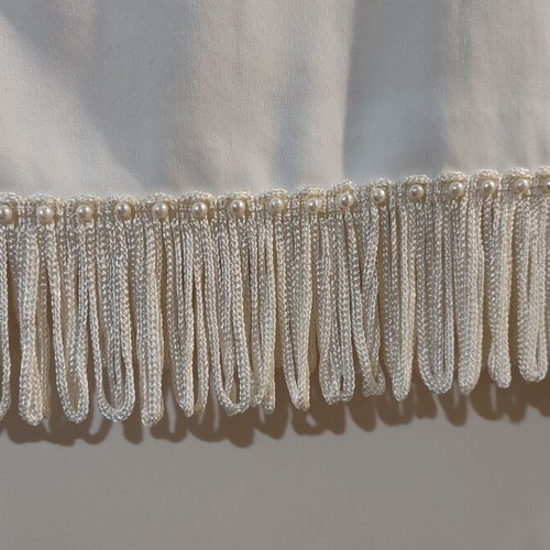 Jersey white blouse with fringes and pearls used, size M