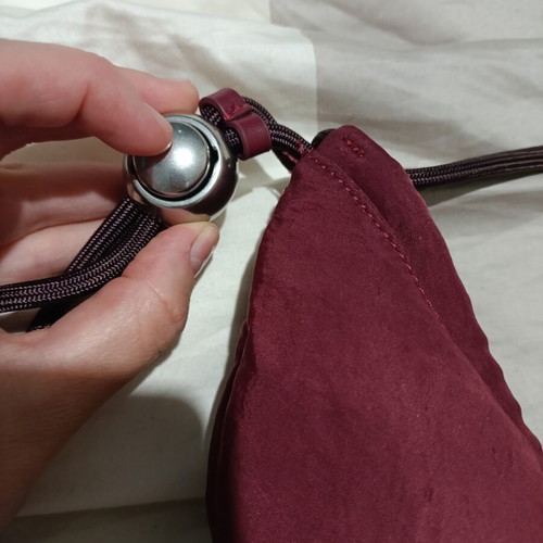 Calvin Klein handbag like new, adjustable strap, burgundy