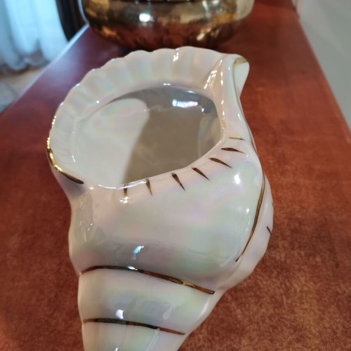 Ceramic decorative shell like new