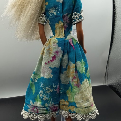 Vintage doll dress like new, cotton and lace details