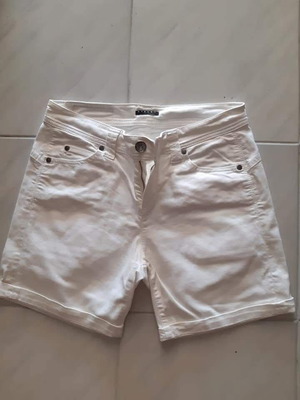 Sisley white denim bermuda shorts new, size M 38 10