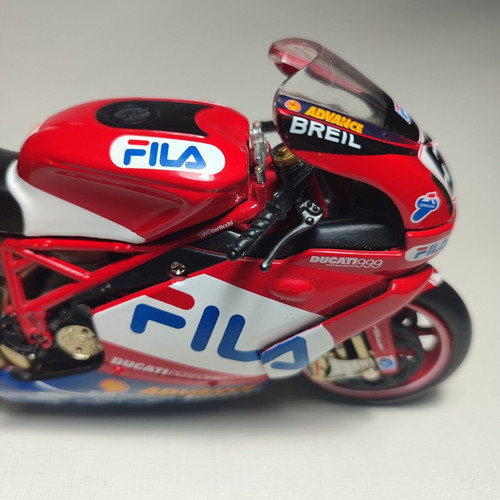 NewRay Ducati 999R James Toseland 2004 static model used