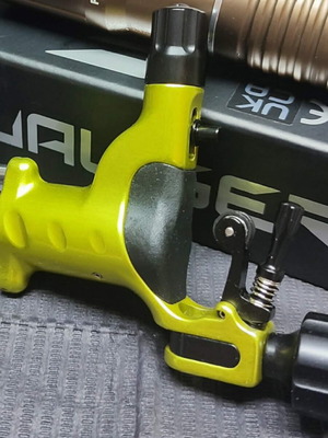 Ink Machines Dragonfly X2 tattoo machine, lime, adjustable stroke 3.7mm