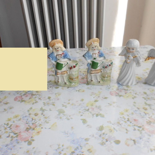 Vintage home decor like new, set of 3 pieces