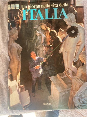 Vintage book album with images of Italy like new