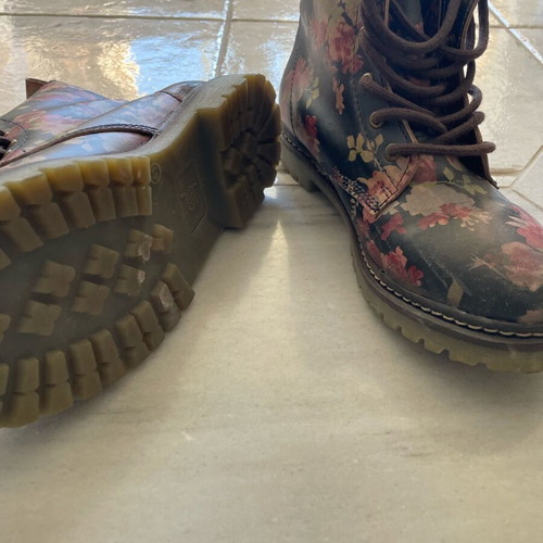 Vintage floral boots like new, size 40-41