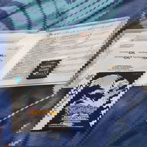 покемон черен игра за Nintendo ds