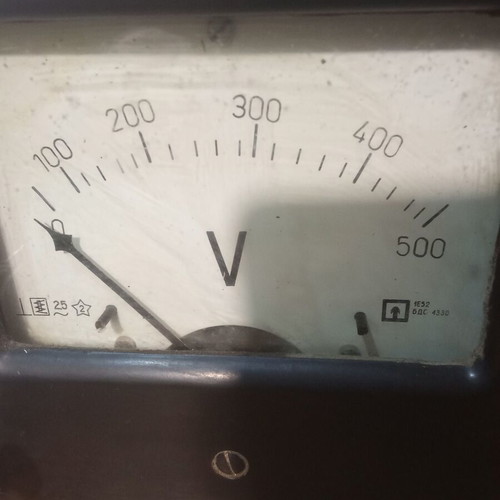 Analog panel mount voltmeter BDS 4380 1952, bakelite