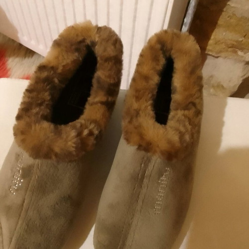 Manitu women's slippers new, beige brown velour with rhinestones