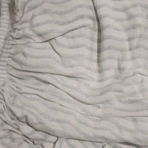 Baby sheets like new, size 60×120 with elastic