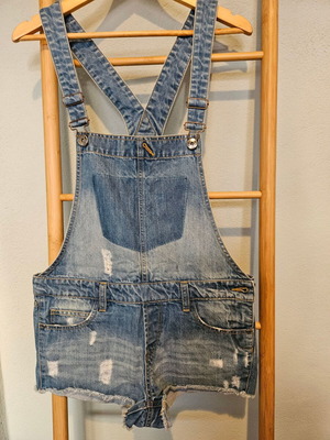 Jean Pink Woman short denim salopette like new, size S-M