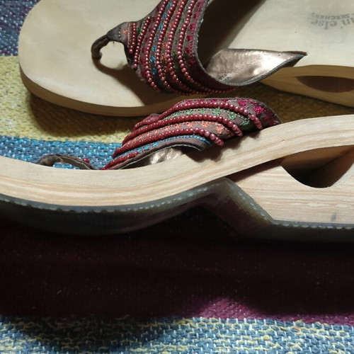 Skechers multicolor platform sandals like new, size 41-42.5