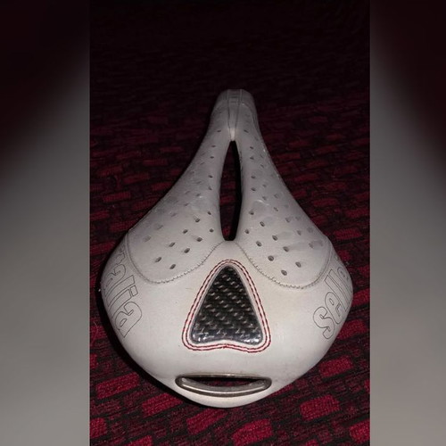 Selle Italia Max Flite Gel Flow saddle used, titanium, gel technology