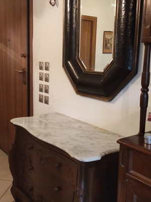 Mirror with brass details, dimensions 79.5x1.05 m