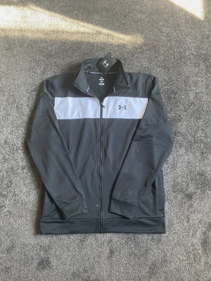 Under Armour jacket size M new