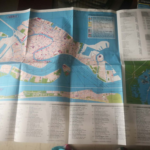 Venice Travel Album with 110 Color Photos and City Map, New