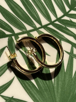 Authentic gold earrings