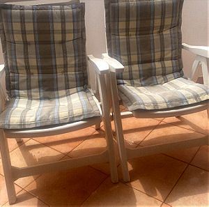 ξαπλώστρες-καρέκλες βεράντας-κήπου με σετ μαξιλάρια