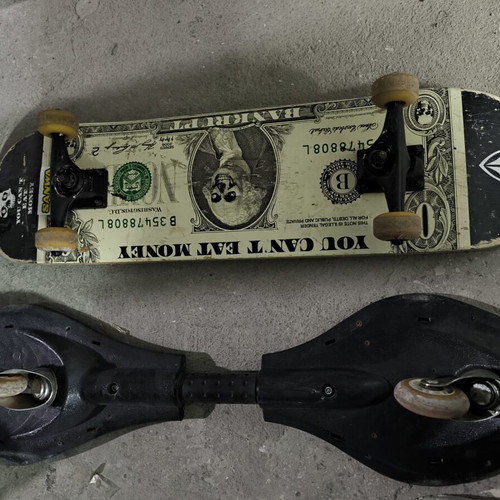 Skateboards used, set of two, 80cm x 20cm and 85cm x 22cm