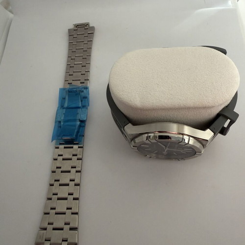 Maurice Lacroix Aikon Automatic Date 42 mm watch like new