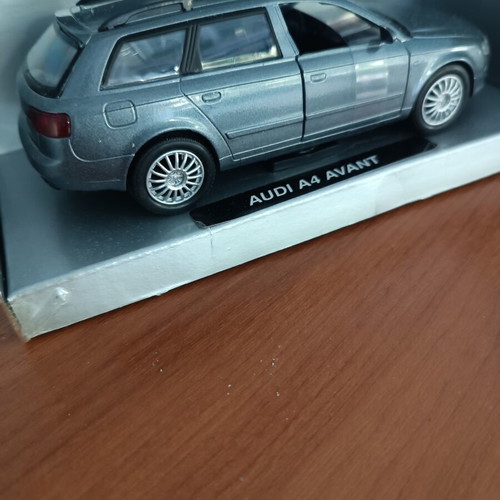 Audi A4 Avant 1:32 unused by NewRay
