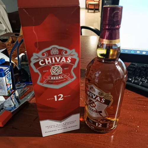 Ουίσκι Shivas Regal 12 ετών 700 ml 40 βαθμοί καινούργιο, σφραγισμένο