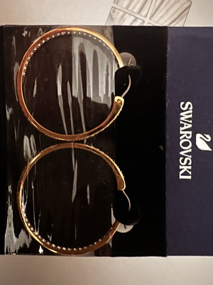 Swarovski earrings new, rose gold