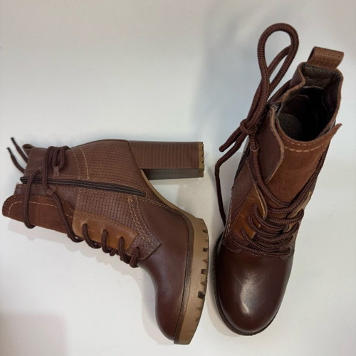 Leather ankle boots brown like new with suede details