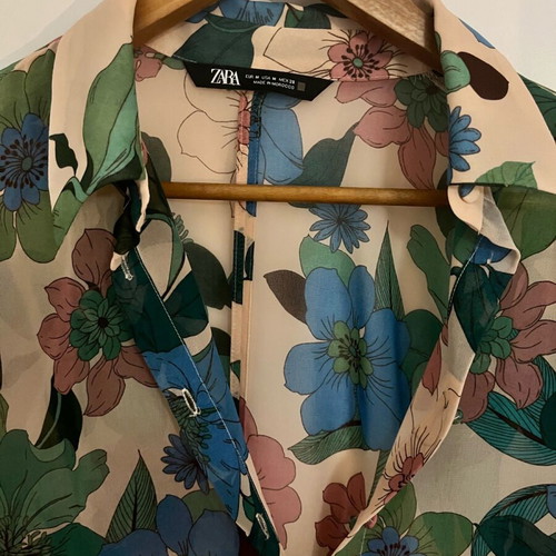 Sheer floral shirt Zara like new, size M, beige and blue