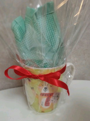 Tupperware glass towel new in gift packaging